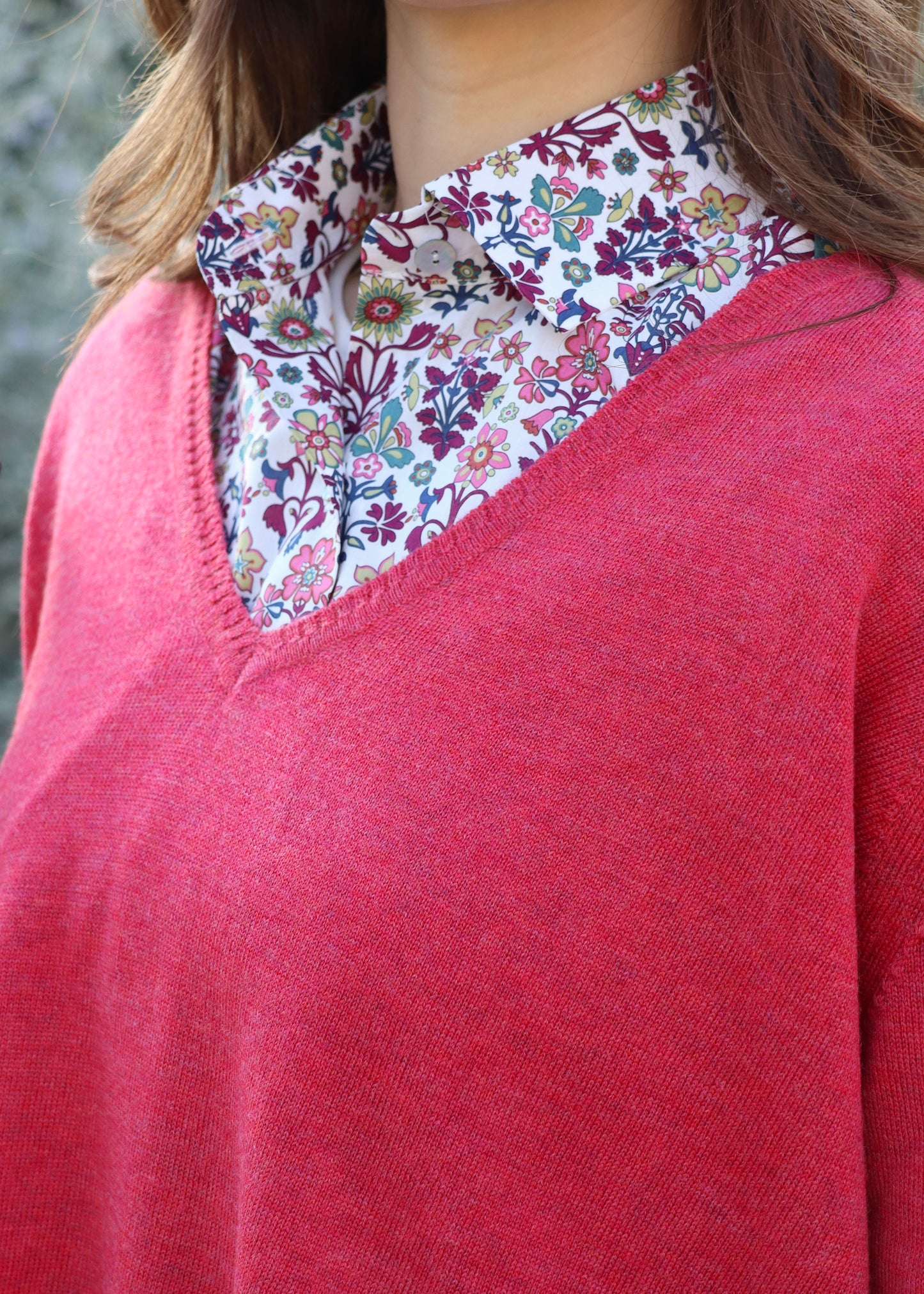 Maglione morbido con scollo a V profondo - lana Merino