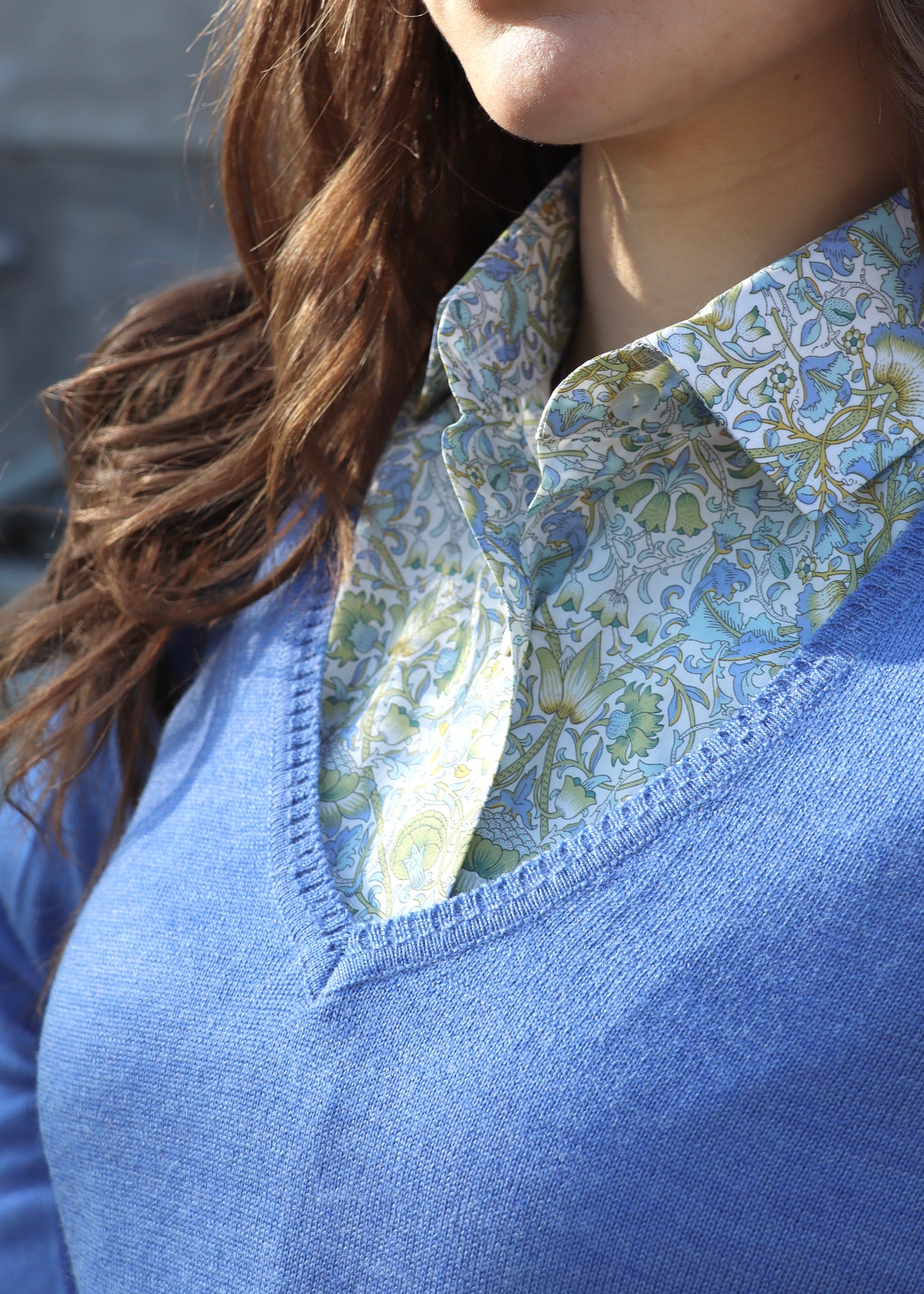 Maglione morbido con scollo a V profondo - lana Merino